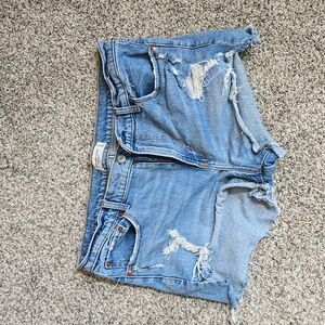 Abercrombie mom short mid rise size 31-12